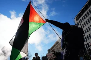 Supply Chains Strain to Cope with the Effects of Iran War